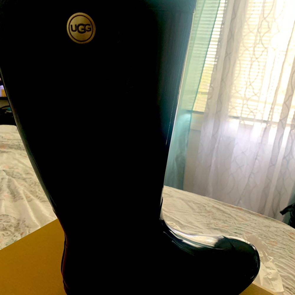 Ugg shiny rain boots